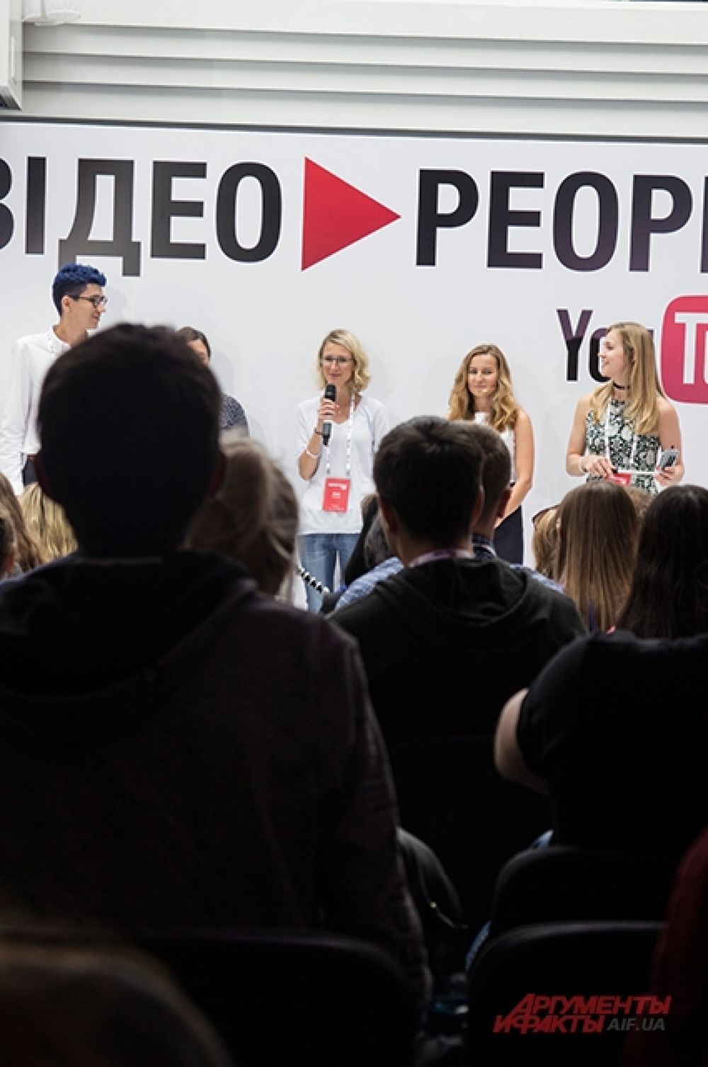 На фестивале присутствовала украинская команда Youtube