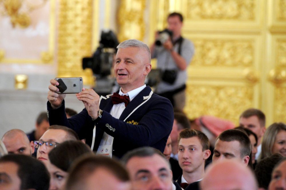 Количество атлетов, которые выступят в Рио под российским флагом, пока окончательно не известно.