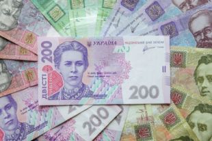 В годовом выражении, по сравнению с июнем 2015 года, средняя зарплата выросла на 24,1%