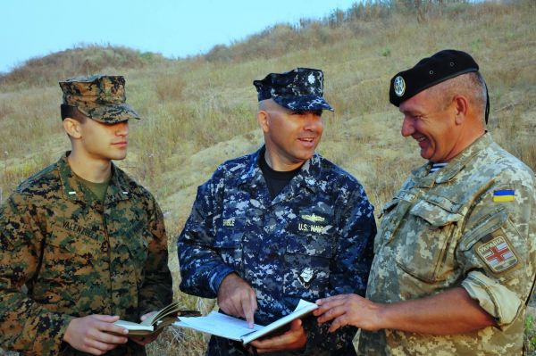 Командование обсуждает планы проведения дальнейших операций