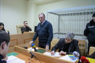 Александр Ефремов в зале суда