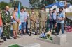 В Запорожской области все было намного скромнее. Здесь просто почтили память десантника, который погиб в АТО