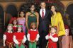 Барак Обама с семьей перед ежегодным рождественским ужином, Вашингтон, 2011 год.