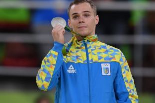 Олег Верняев