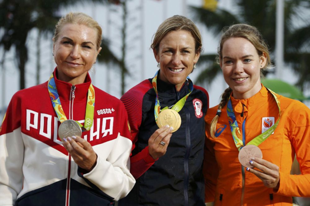 10 августа велосипедистка Ольга Забелинская выиграла серебряную медаль в велогонке на шоссе с раздельным стартом. 