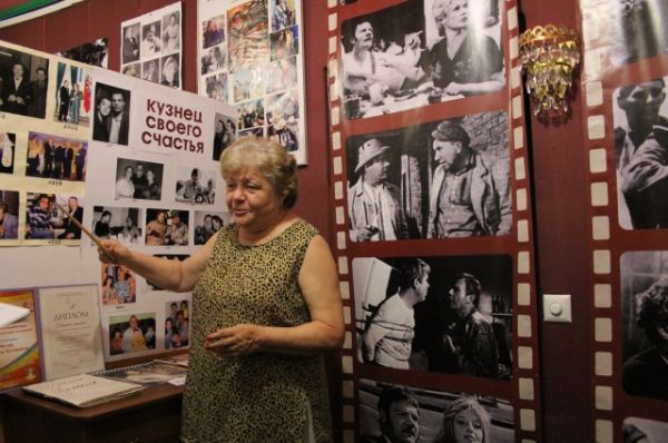Вдова Михаила Ивановича – Ирина Константиновна Лаврова-Пуговкина, проводит экскурсии по музею и делится воспоминаниями о всенародно любимом актёре и муже.
