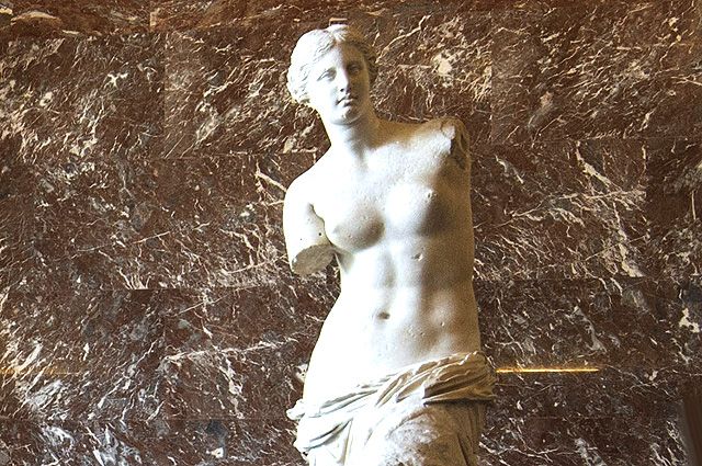 Статуя Венеры Милосской.
