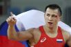 Роман Власов завоевал золотую медаль в соревнованиях по греко-римской борьбе.