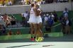 Теннисистки Макарова и Веснина обыграли пару из Швеции Хингис – Бачински и завоевали еще одно золото для сборной России.