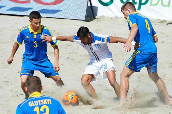 В последнем третьем туре сборная Украины по пляжному футболу вышла на сборную Италии