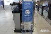 В аэропорту размещены специальные стойки, которые помогут проверить габариты багажа и ручной клади на соответствие требованиям авиакомпании.