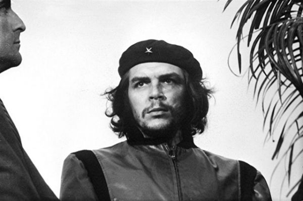 «Героический партизан» — каноническая фотография революционера Че Гевары авторства кубинского фотографа Альберто Корды. Снимок сделан 5 марта 1960 года в Гаване на митинге памяти жертв взрыва теплохода «Ля Кувр».