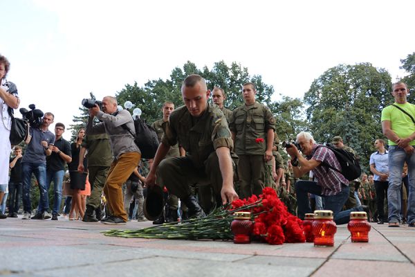 Было много людей и об этой трагедии помнят все