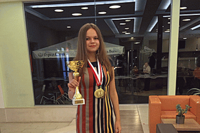 Юлия Журавская стала двукратной чемпионкой мира по шашкам.