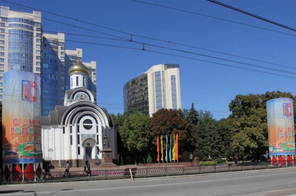 По традиции главные мероприятия Дня города пройдут на улице Большой Садовой и Театральной площади.