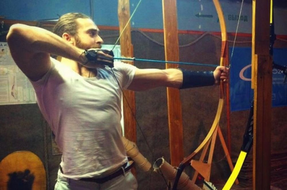 Спортом Михаил занимается с 14 лет. Полжизни он придерживается сбалансированной спортивной диеты: ест много белка и пищи, богатой витаминами.