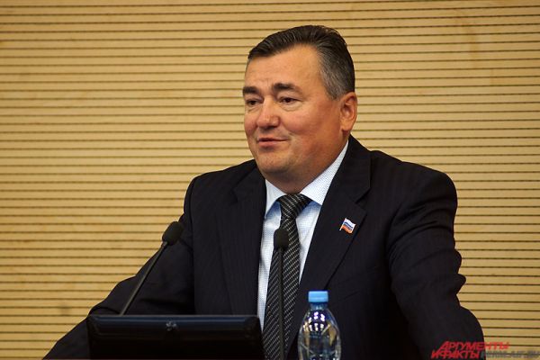 По итогам первого заседания Валерий Сухих был избран на должность председателя Законодательного Собрания Пермского края.