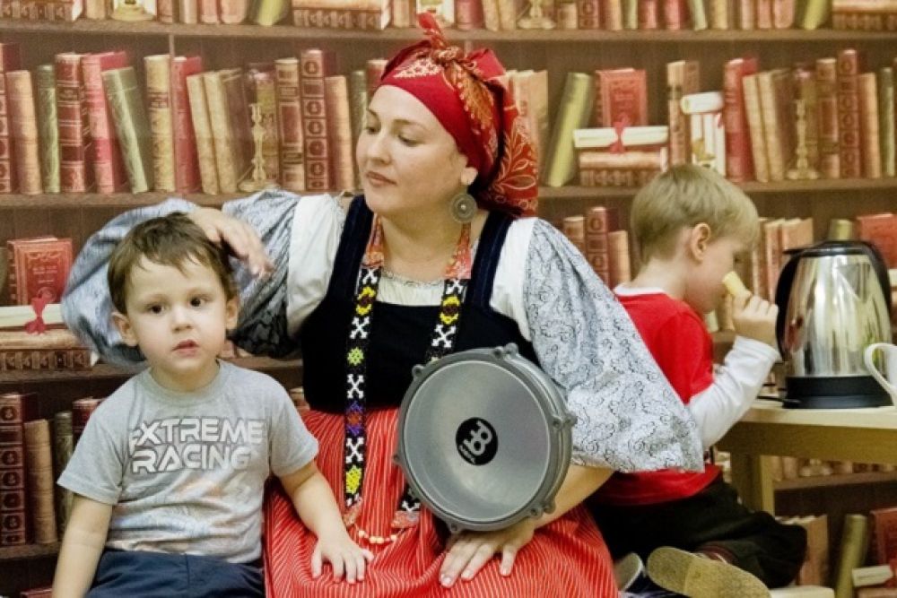 Приобщение детей к русской народной культуре нужно начинать с детства.