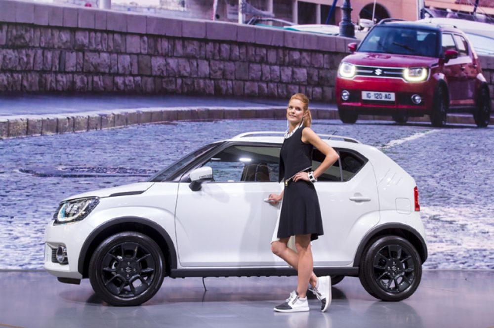 Suzuki показал в Париже самый маленький свой кроссовер Ignis. Старт продаж запланирован на январь 2017 года.