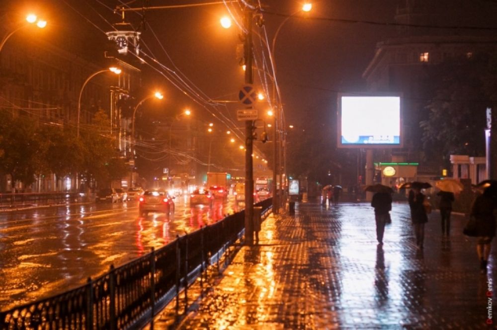 Проспект Будённовский после дождя.