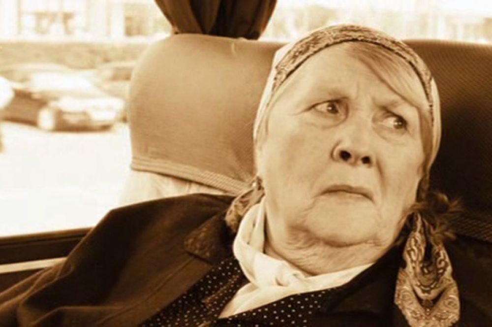 Женщина в автобусе в киноальманахе «Москва, я люблю тебя!» (2010).