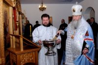 Митрополит Новосибирский и Бердский Тихон освятил храм-часовню