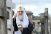 Патриарх Московский и всея Руси Кирилл освятил новое надгробие на месте захоронения митрополита Сурожского Антония на Бромптонском кладбище.