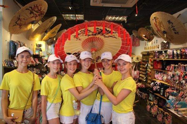 На международном фестивале на Тайване девчата и ребята набрались незабываемых впечатлений и себя показали, и мир посмотрели.
