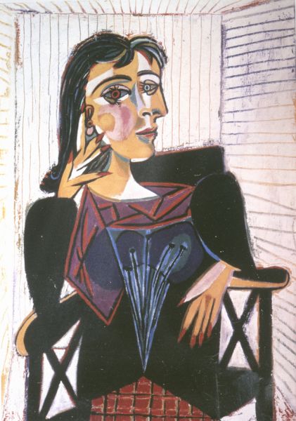 Ужас, охвативший Пикассо перед угрозой варварства, нависшего над Европой, страх перед войной и фашизмом, художник выразил в творчестве, придав своим картинам тревожную тональность и мрачность. «Портрет Доры Маар», 1937 год.
