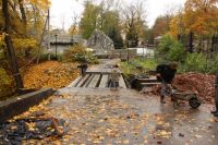 Один из мостов в Калининградском зоопарке закрыли на реконструкцию.