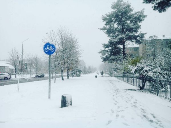 Такое ощущение, что в некоторых городах, таких, как Славутич уже декабрь