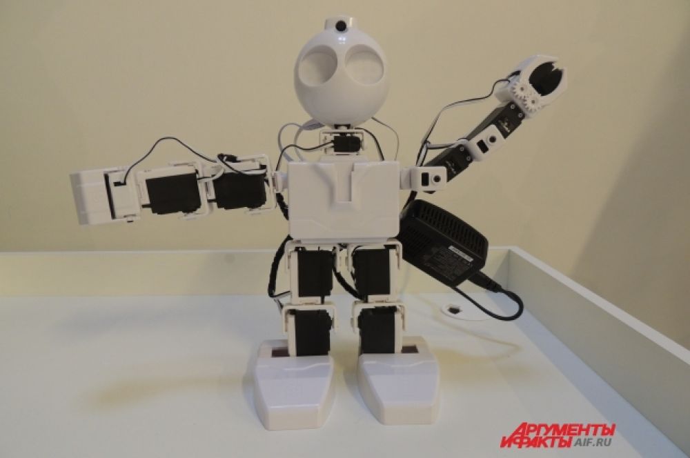 Робот с которым можно научиться разговаривать на английском языке