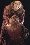 1998 год. Сцена из спектакля «Гамлет» по пьесе Уильяма Шекспира, в роли Артиста — Владимир Этуш.