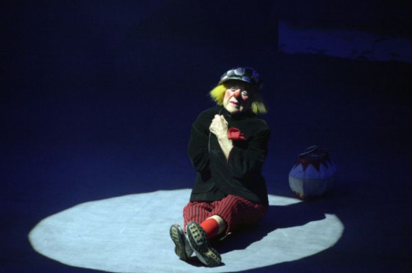 Выступление клоуна Олега Попова на торжественной церемонии открытия Большого Санкт-Петербургского Государственного цирка на Фонтанке в рамках IV Санкт-Петербургского Международного культурного форума. 2015 год. 
