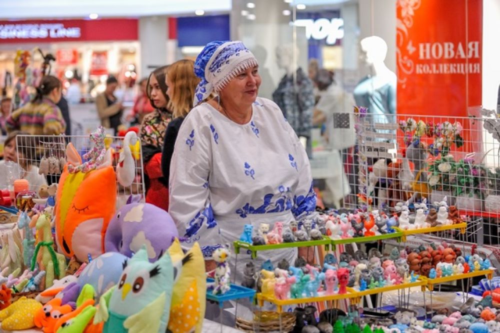 Центральным событием фестиваля стала грандиозная хендмейд-ярмарка.
