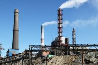 Ряд заводов вообще не имели разрешительной документации на выброс загрязняющих веществ в атмосферу, а источники выбросов не были учтены.