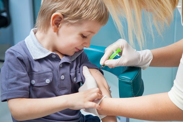 У ребенка аллергия на белок можно делать прививки thumbnail