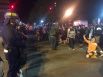 Ряды правоохранителей оперативно выставлялись в Оукленде