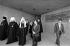 Во время визита Святейшего Патриарха Алексия II на Святую Землю. Посещение мемориала жертвам холокоста. 27 марта 1991 года.