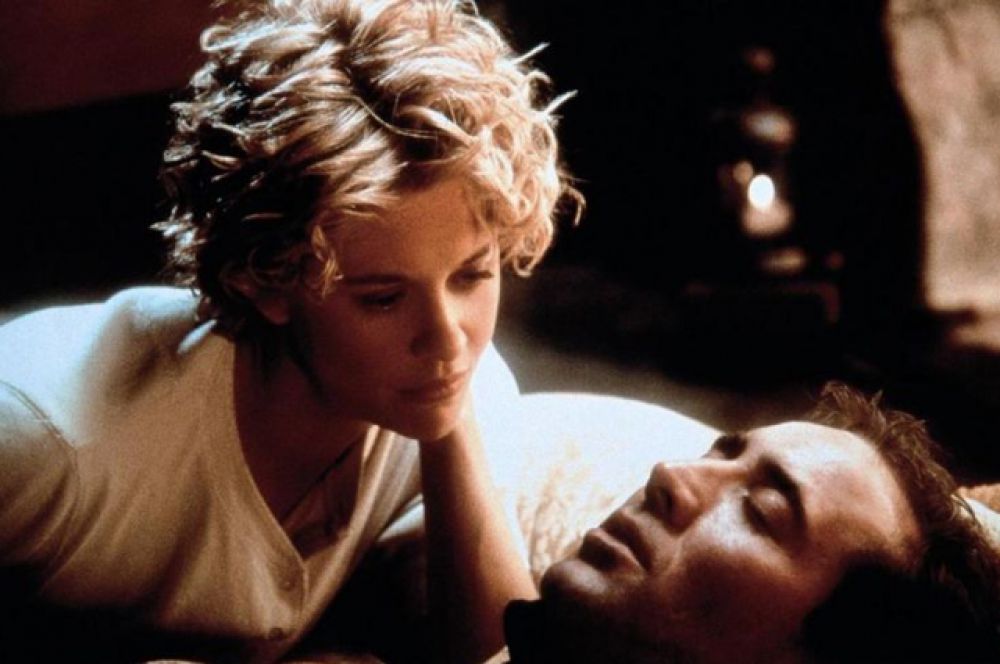«Город ангелов» (1998), ремейк знаменитой картины Вима Вендерса «Небо над Берлином». Актриса сыграла девушку, которая не верила в существование ангелов, пока не влюбилась в одного из них.