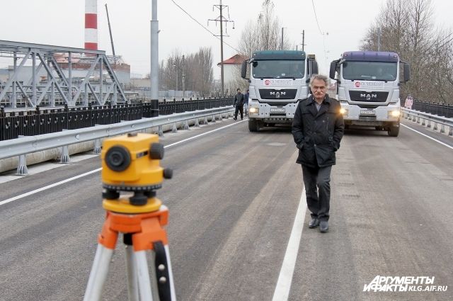 Ярошук объяснил, почему на мосту на Суворова не появилась третья полоса.