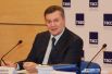 Виктор Янукович пообещал продолжить общение 28 ноября, в понедельник. В этот день назначен его допрос украинского суда по видеомосту. 