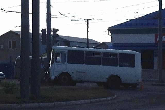 Почти каждый 10-й автобус на улицах Оренбурга ездит технически неисправным