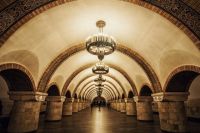 Станции метро «Золотые ворота»