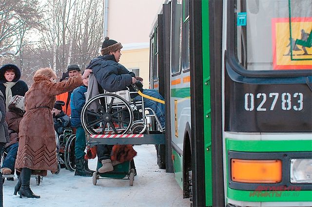 9 из 10 столичных автобусов перевозят инвалидов и маломобильных москвичей.