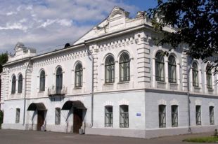 110 лет назад прошёл первый спектакль в каменном здании театра.