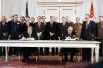 Леонид Брежнев и Джимми Картер подписывают соглашение ОСВ-2. Вена, 1979 год