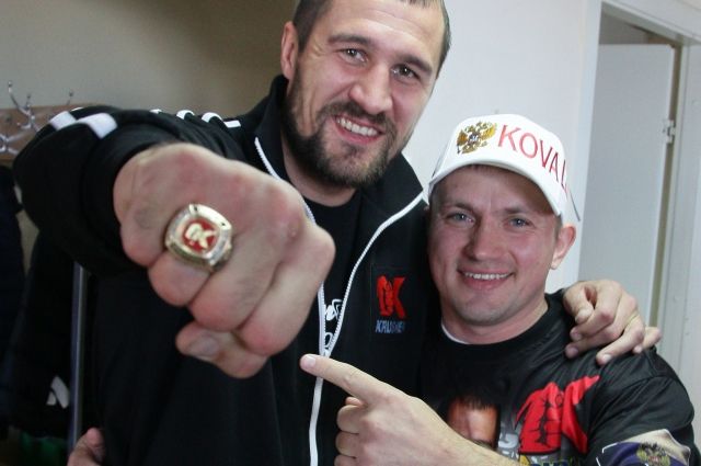 Сергей Ковалёв будет чаще приезжать в родной город ради мастер-классов с юными боксёрами.