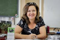 Елена Викторовна - учитель биологии высшей квалификационной категории.