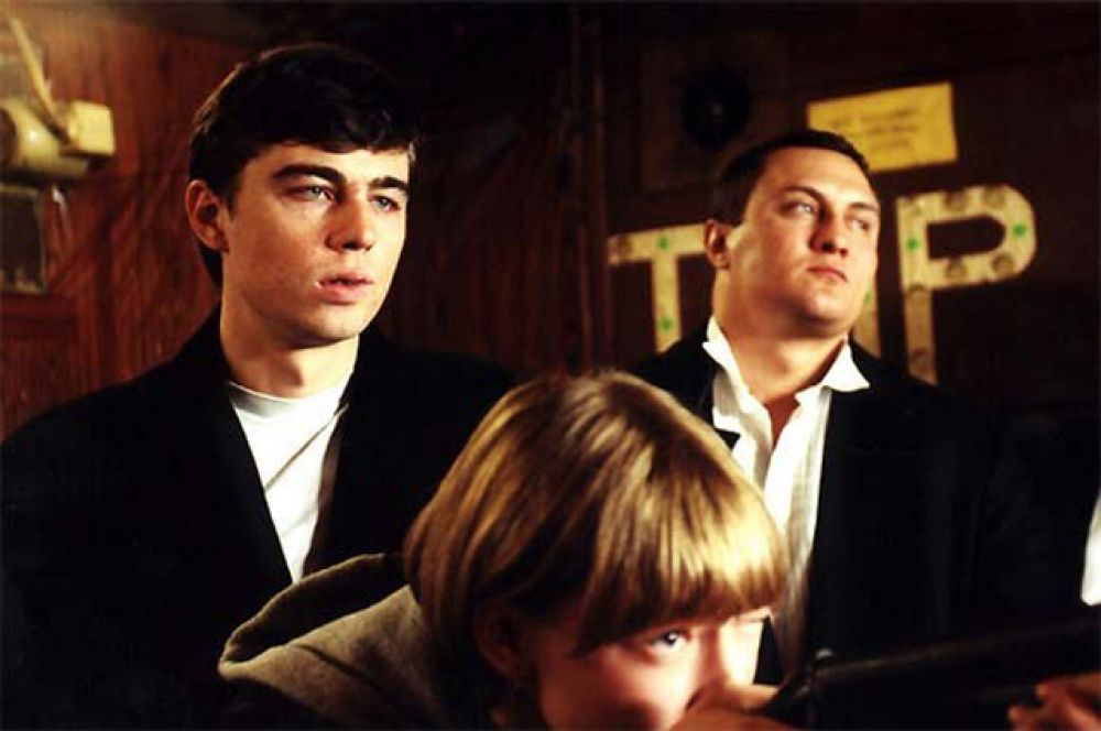 В свободное от съёмок в «Quickie» время он написал сценарий своего первого фильма «Сёстры». Сам Сергей сыграл в нем эпизодическую роль.